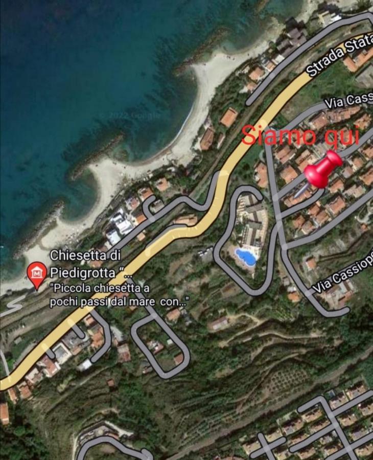 Casa Di Giorgio-Fronte Spiaggia ปิซโซ ภายนอก รูปภาพ