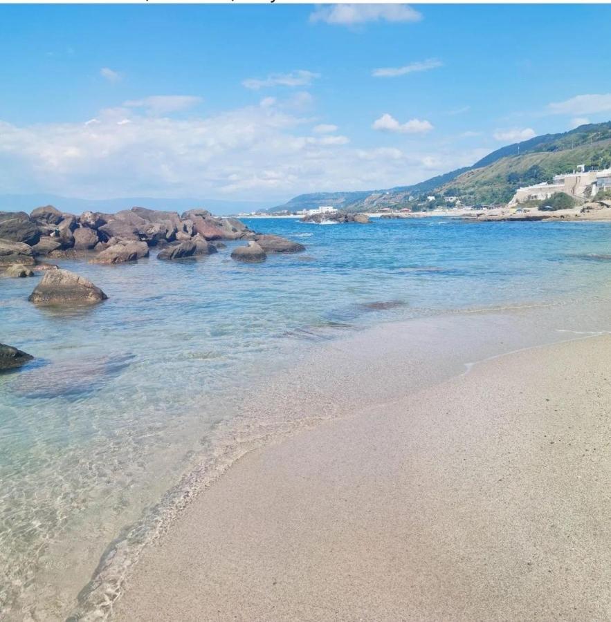 Casa Di Giorgio-Fronte Spiaggia ปิซโซ ภายนอก รูปภาพ