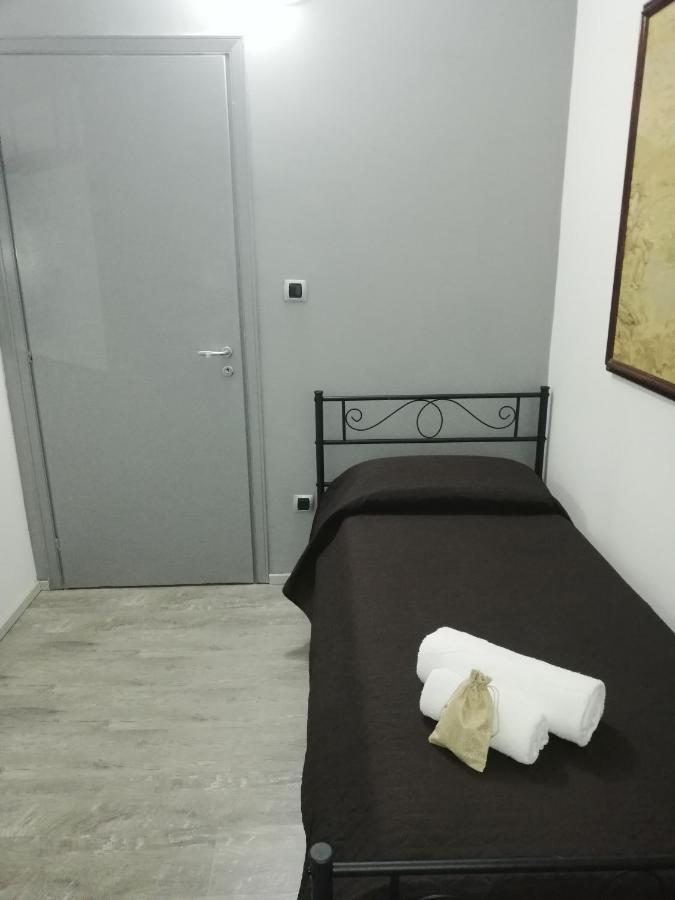 Casa Di Giorgio-Fronte Spiaggia ปิซโซ ภายนอก รูปภาพ